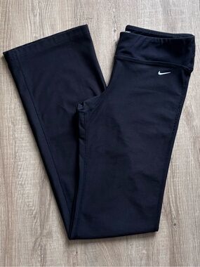 Nike Flare Yoga Pants in Black
